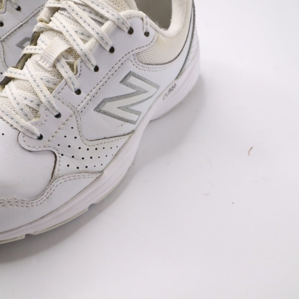 White New Balance Women's 411 V1 Training Shoe  size 6.5 - Picture 3 of 9